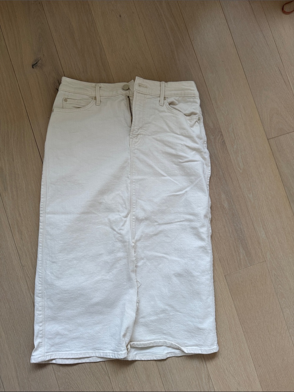 MOTHER Cream Midi Skirt with Pocket Detail